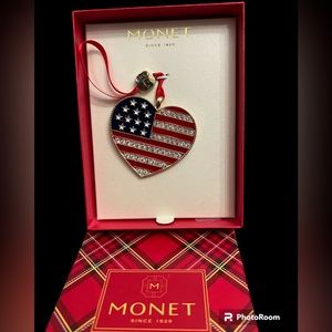Monet 2022 Christmas Ornament American Flag Heart